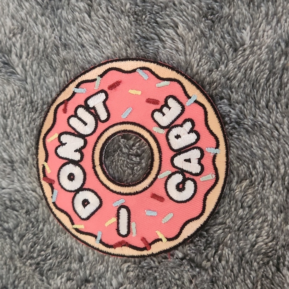 Donut iron on patch